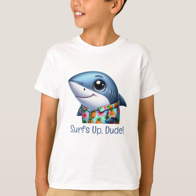 Shark on Vacation - can personalise T-Shirt (Front)