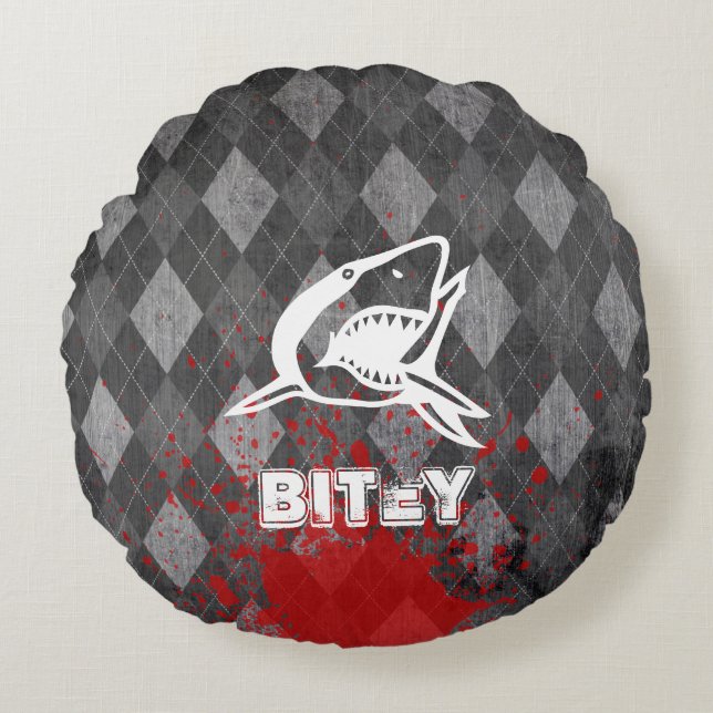 Shark Pictogram on Grungy Black Argyle Round Cushion (Front)