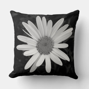 Shasta Daisy 03 - Black and White Cushion