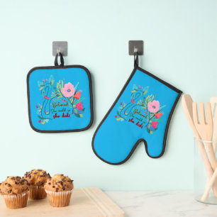 She Believed She Could So She Did Swan with Flower Oven Mitt & Pot Holder Set