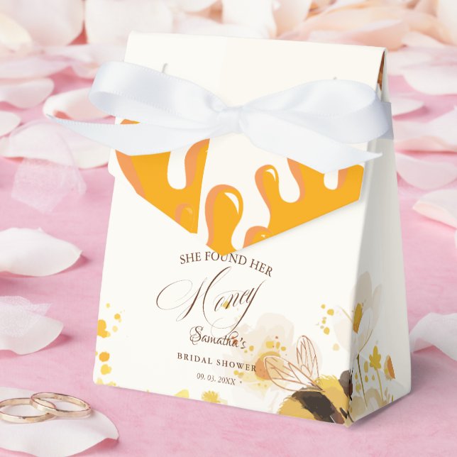 She found her honey Bee bridal shower Favour Box (Wedding)