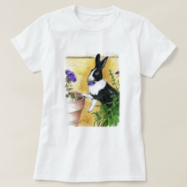 SHE LOVES ME T-Shirt (Design Front)