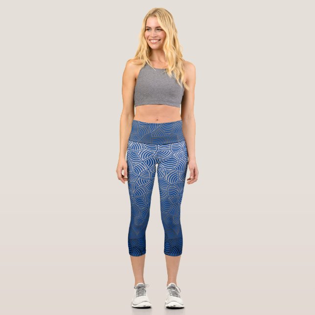 Shell pattern.04.w Blue BG Capri Leggings (Front)