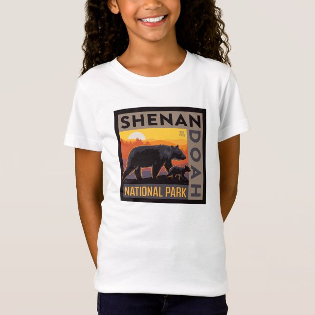 Shenandoah National Park | Mama Bear & Cubs T-Shirt (Front)