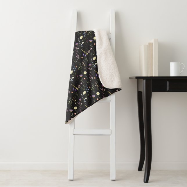 Sherpa Blanket — Floral Pattern (In Situ)