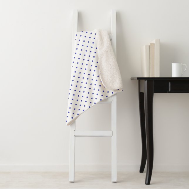 Sherpa Blanket (Small) - Blue Dots Pattern (In Situ)