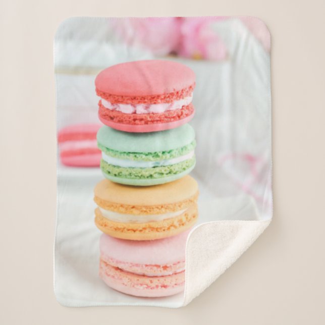 sherpa fleece blanket macarons (Front)