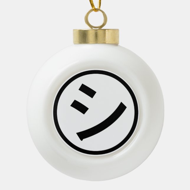 ㋛ Shi Kana Katakana Smiling Emoji / Emoticon Ceramic Ball Christmas Ornament (Front)