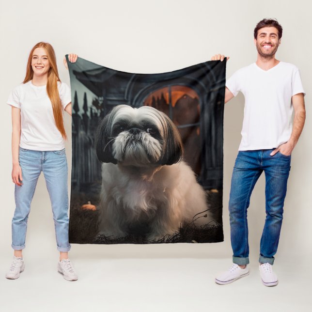 Shih Tzu Halloween Scary Fleece Blanket (In Situ)