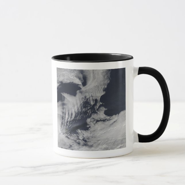 Ship-wave-shaped clouds in the South Indian Oce Mug (Right)