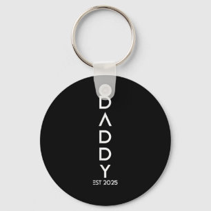 Shirt Daddy Est 2025 New Dad Baby Reveal Gift Tee Key Ring