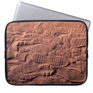 Shoe track laptop sleeve