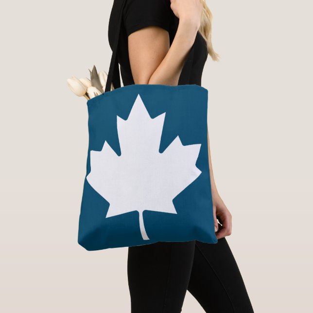 Show off your colours - Canada Tote Bag (Close Up)