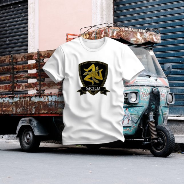Sicilian Trinacria Black & Gold T-Shirt (Creator Uploaded)