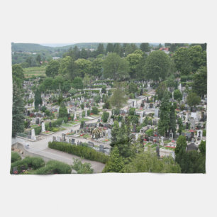 Sieveringer Friedhof Tea Towel