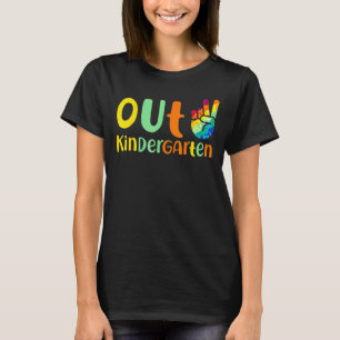 Sign Hand Tie Dye Peace Out Kindergarten Fun Gradu T-Shirt