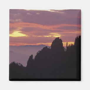 Silhouette of Mt. Huangshan (Yellow Mountain) at Magnet
