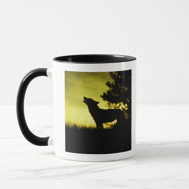 Silhouette of wolf howling mug (Left)