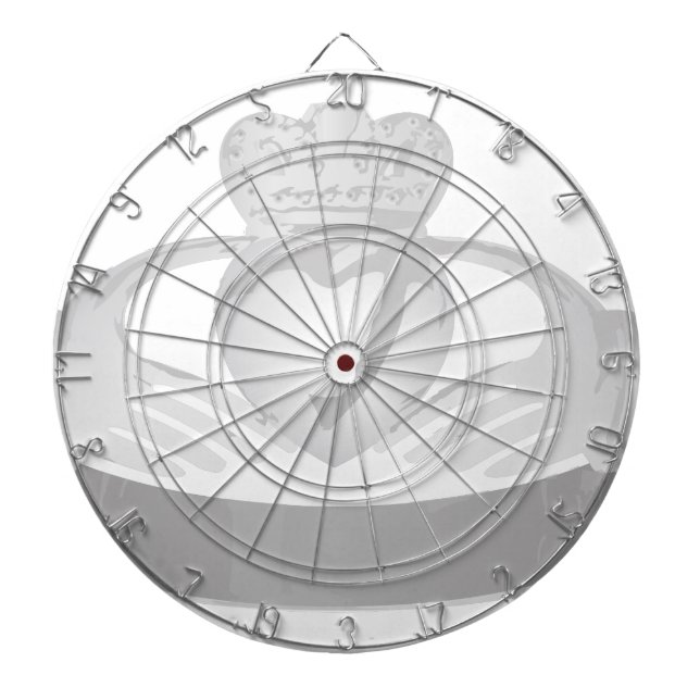 silver claddagh ring dartboard (Front)