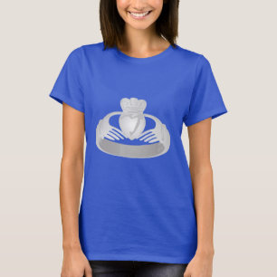 silver claddagh ring T-Shirt