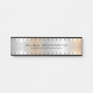 Silver-grey brushed aluminium texture door sign