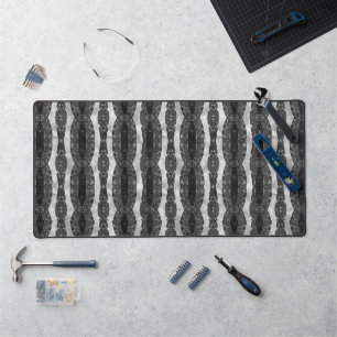 Silver Ornamental Linear Pattern Desk Mat