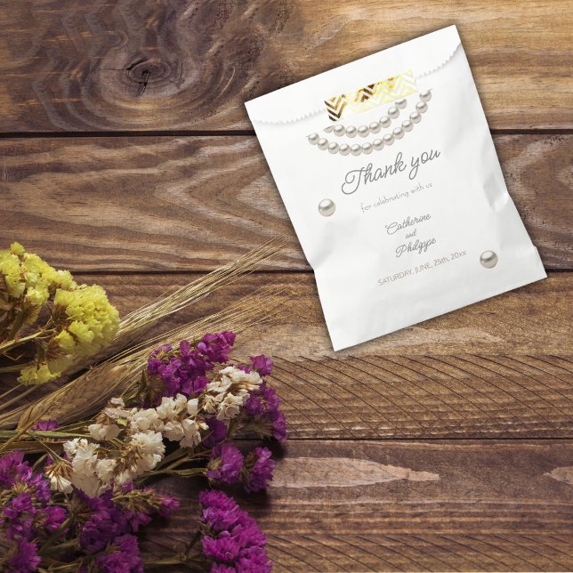 Silver Pearl Necklace Wedding  Favour Bags (Creator Uploaded)