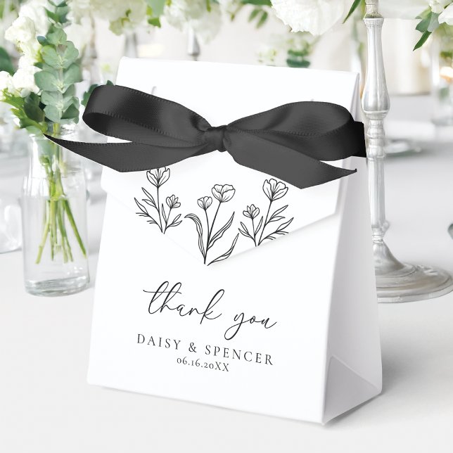Simple Black & White Floral Outline Wedding Favour Box (Creator Uploaded)