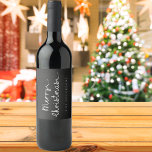 Simple Black White Name Minimalist Merry Christmas Wine Label<br><div class="desc">Simple Black White Name Minimalist Merry Christmas Wine Label . Celebrate the holidays in style with this Simple Black and White Name Minimalist Merry Christmas Wine Label! Designed for those who appreciate clean lines and modern aesthetics, this wine label features a sleek black and white colour palette, with a sophisticated...</div>