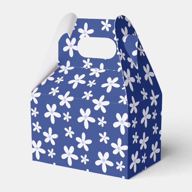 Simple Blue White Floral Daisy Pattern Cute Favour Box (Front Side)