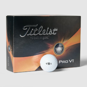 Simple Bold Font Monogram II Titleist Pro V1 Golf Balls