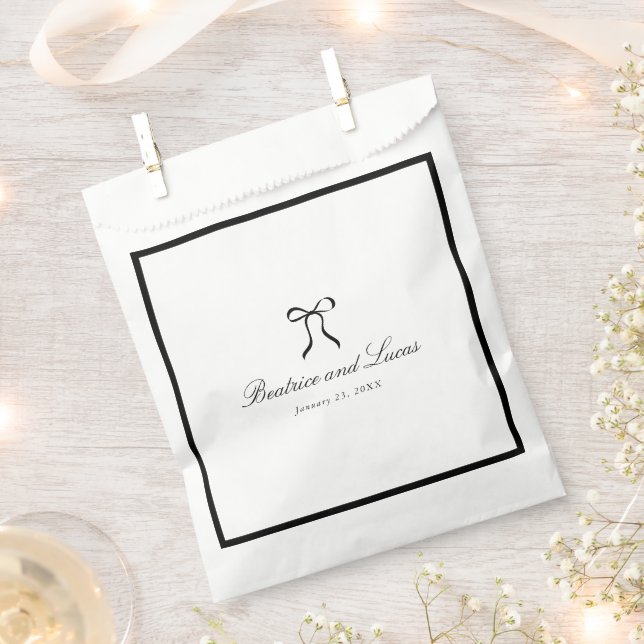 Simple Bow Classic Wedding Favour Bags (Clipped)