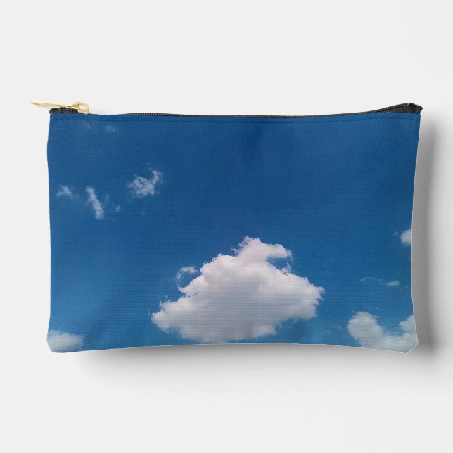 Simple cloud accessory pouch (Front)