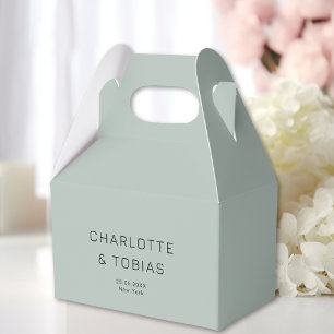 Simple, elegant wedding favour box