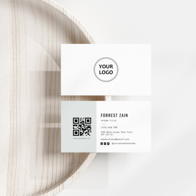 simple logo black white business card (Creator Uploaded)
