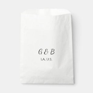 SIMPLE MINIMAL add your couple name city name text Favour Bags