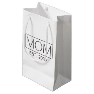 Simple Minimalist Mum Typography Gift Bag