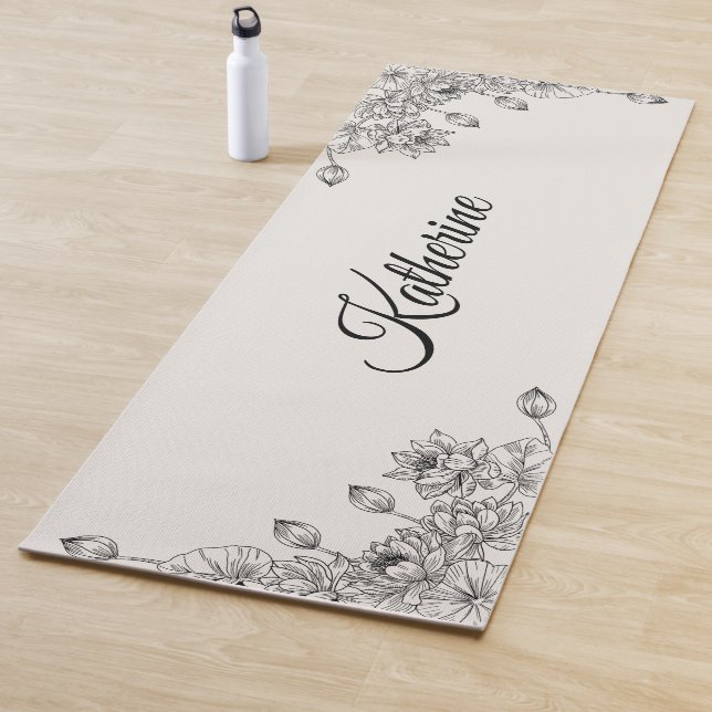 Simple Modern Floral Script Name Cream Lotus  Yoga Mat (In Situ)