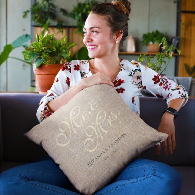 Simple Rustic Linen Cotton Fabric Country Wedding Cushion (Creator Uploaded)