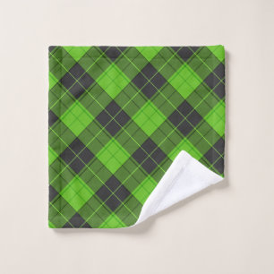 Simple tartan diagonal pattern in dark green wash cloth