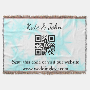 Simple wedding website that q r code Throw Blanket