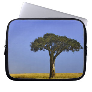 Single Acacia tree on grassy plains, Masai Mara, Laptop Sleeve