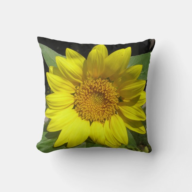 Single Sunflower Throw Pillow (Front)