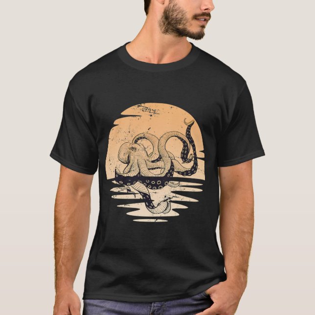 Size Matters / FISHING T-Shirt (Front)