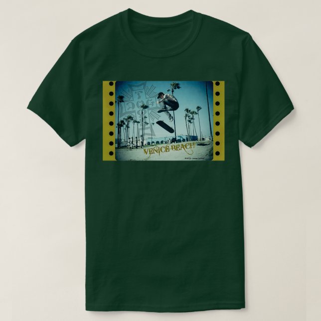 Skateboarding Venice Beach California Skateboardin T-Shirt (Design Front)