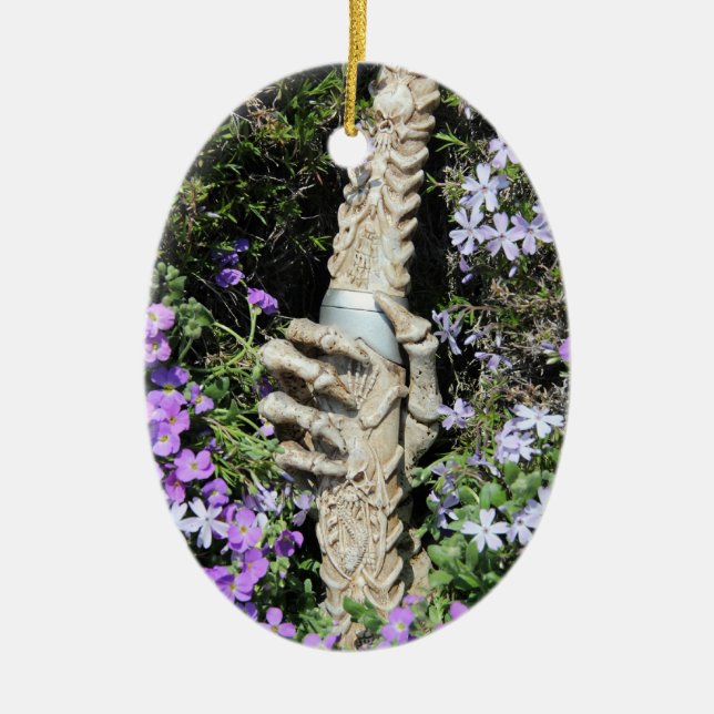 Skelethand- Gothic / Ornament (Front)