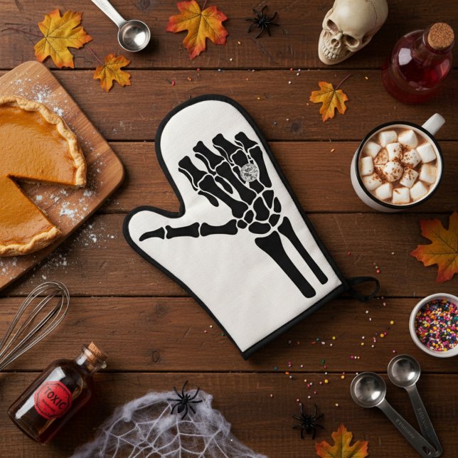 Skeleton Hand With Diamond Ring Oven Mitt (Skeleton Hand With Diamond Ring Oven Mitt)