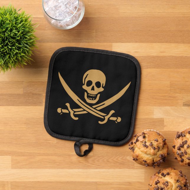 Skull & Cutlass of Pirate Calico Jack, Aztec Gold Pot Holder (Top Down)