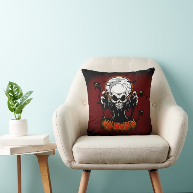 Skull with sharp, menacing teeth cushion (Chair)