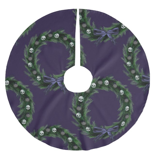 Skull Wreath Brushed Polyester Tree Skirt (Front)